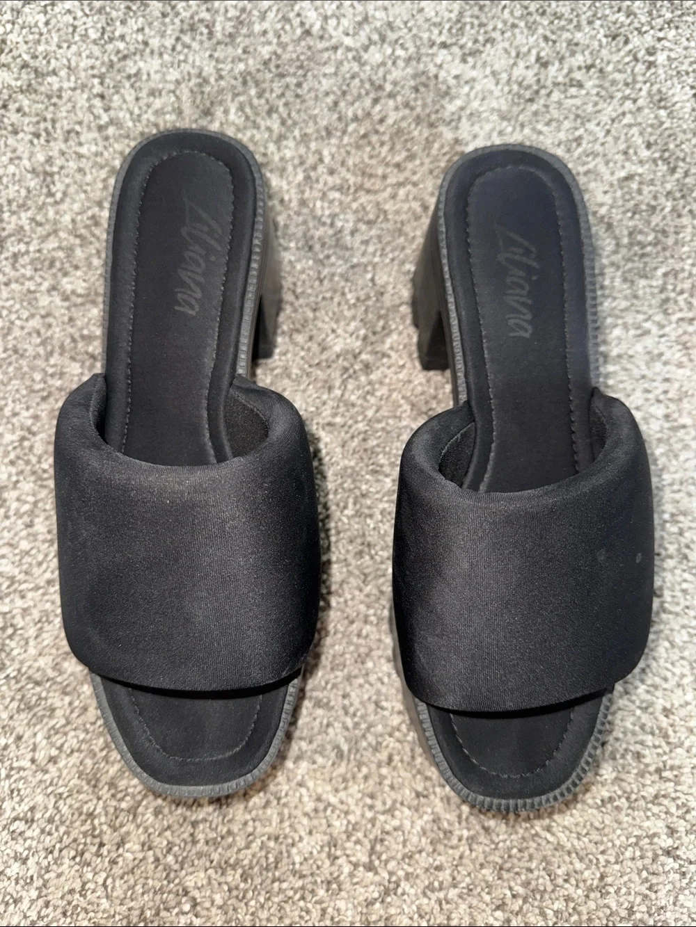 Liliana Black Chunky Platform Slide Sandals